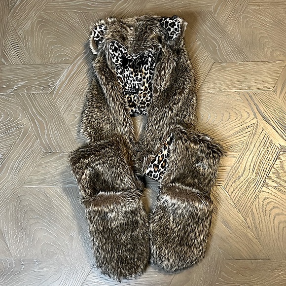 Faux Fur Hat & Scarf Combo - Picture 3 of 9